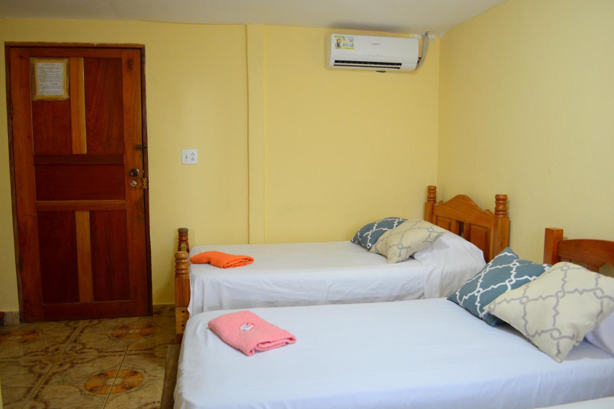 Bocas Reef Hotel Bocas Town Ngoại thất bức ảnh